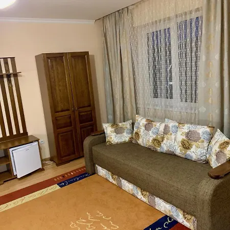 Отель Сонячна Квітка Hotel Polyana (Transcarpathia)